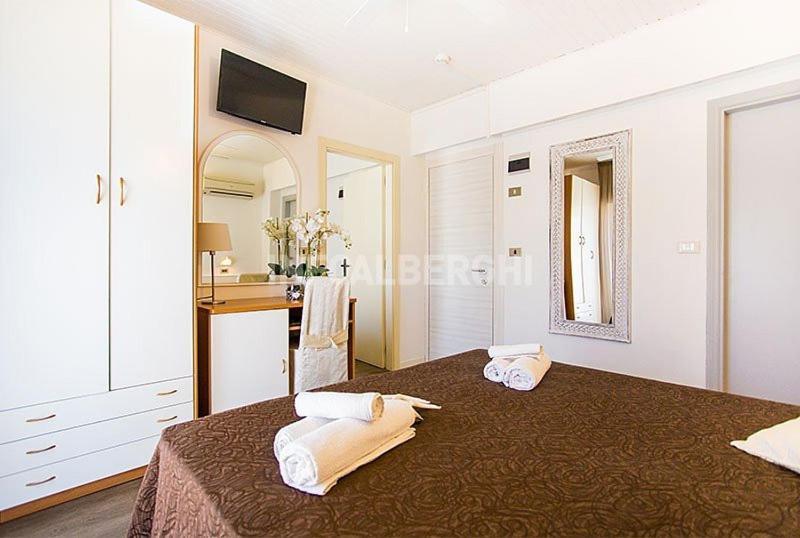 Hotel Ermeti B&B Brunch Ριτσόνε Εξωτερικό φωτογραφία
