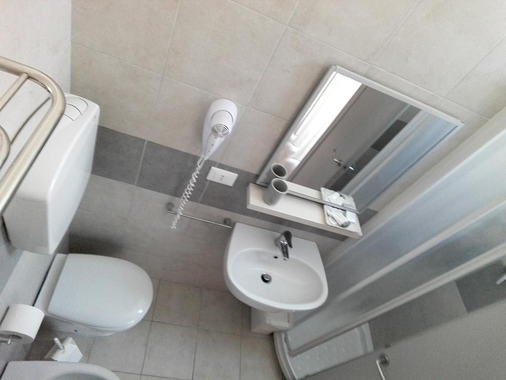 Hotel Ermeti B&B Brunch Ριτσόνε Εξωτερικό φωτογραφία